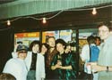 Sandy na vltavském jazzboatu, všemi obletovaná a s Bohemkou v pazouře - léto 1991
